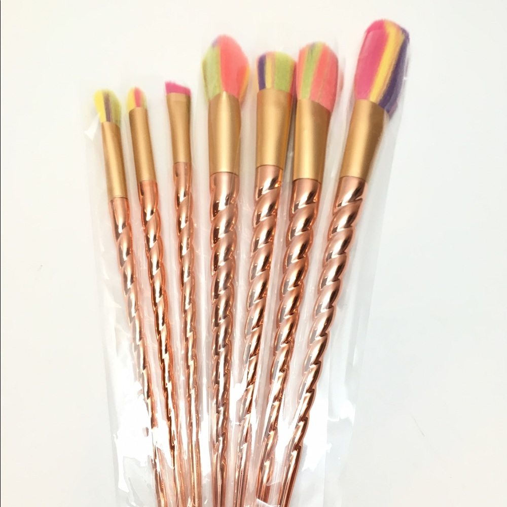 Rose gold rainbow unicorn makeup brush set