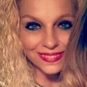 Meet your Posher, Cynthia