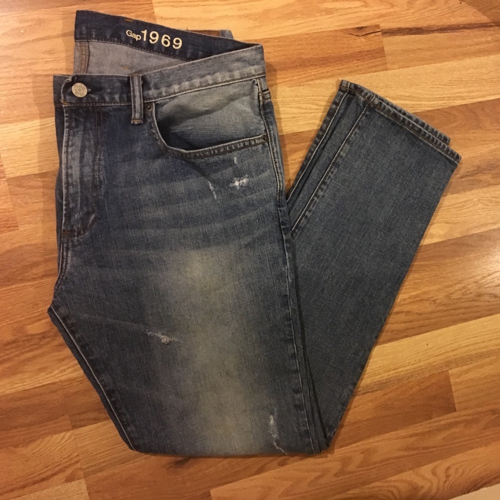 Men's Gap distressed jeans 1969 size 36x32