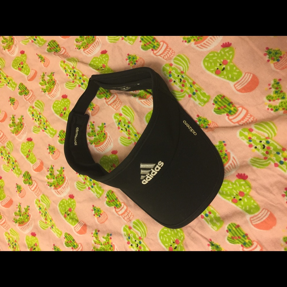 Adidas visor😎