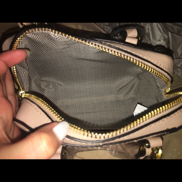 Bag - Picture 6 of 8