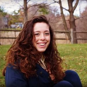 Meet your Posher, Caroline