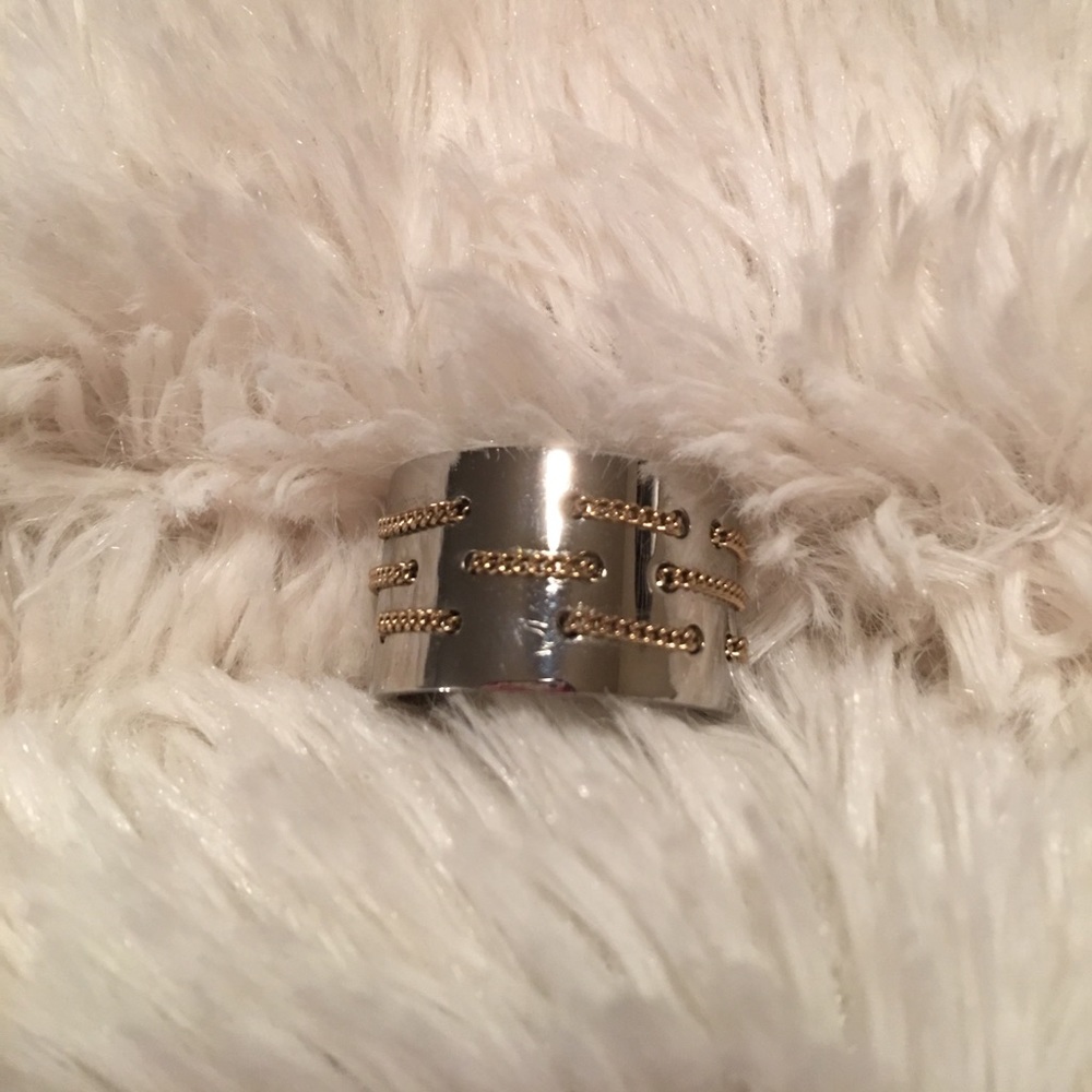 💖SWATCH💖Two-Tone ring Size 6💍