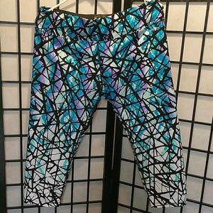 NWOT Calvin Klein Performance Capris