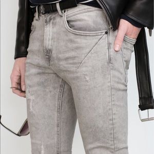 ⚡️NWOT Zara Slim Silver Denim Jeans ⚡️