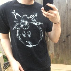 The Hundreds smoke tshirt 🚬