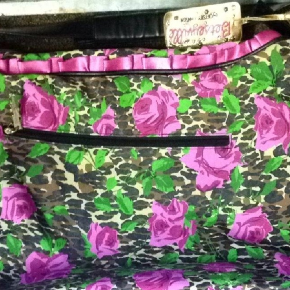 Betsey Johnson luggage carry on purple black rose - Picture 6 of 6