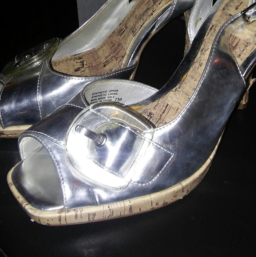 Women's shoes hologram series