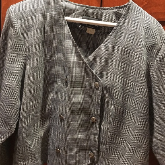 Black & white plaid short jacket w/silver buttons - Picture 3 of 8