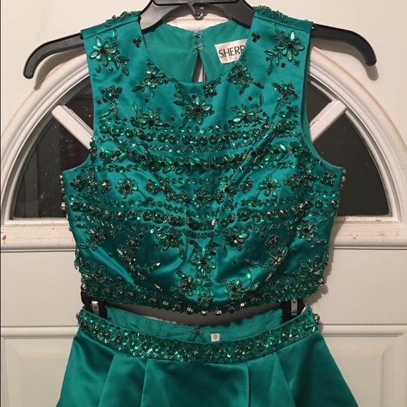 Prom Dress - Picture 4 of 6