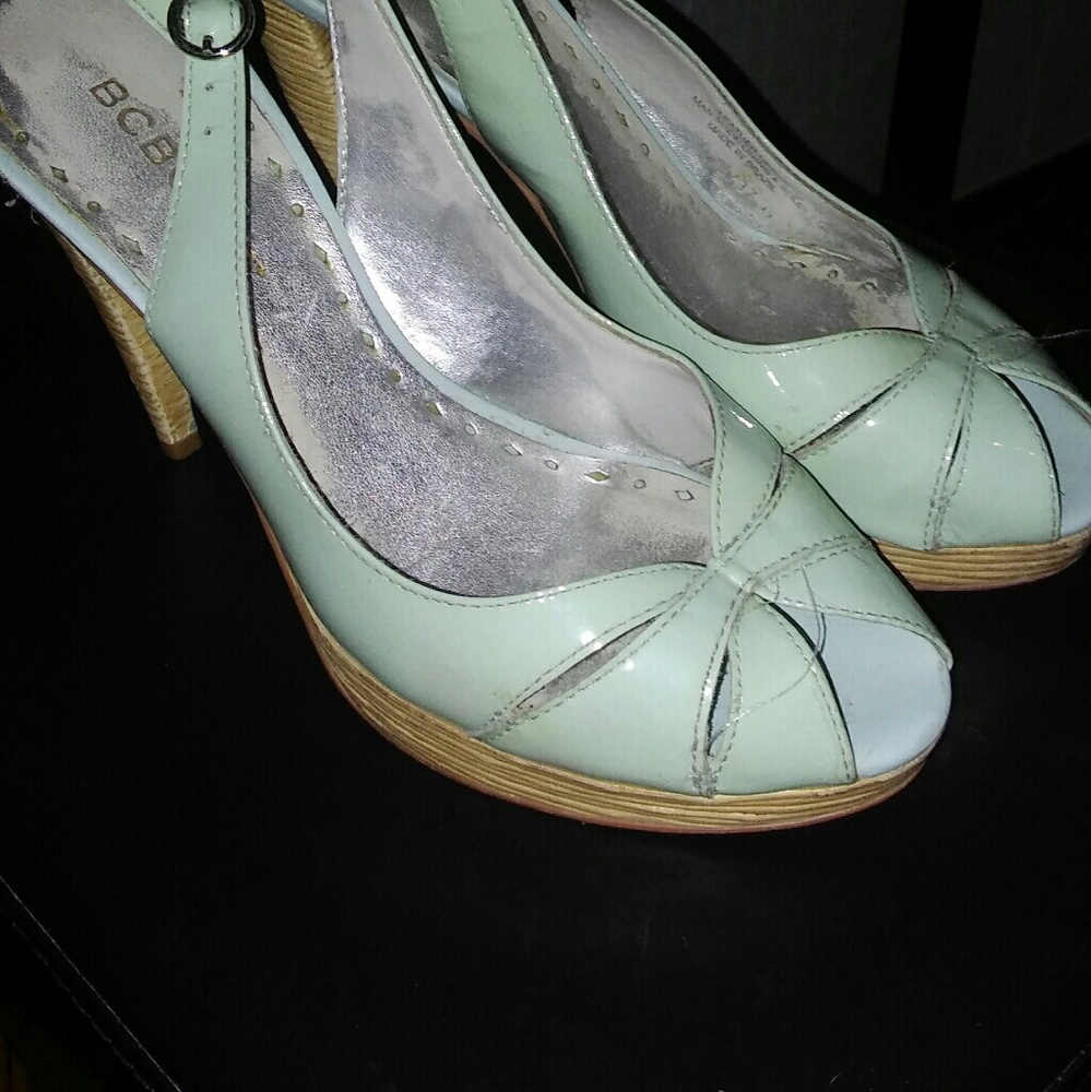 Mint BCBG heels