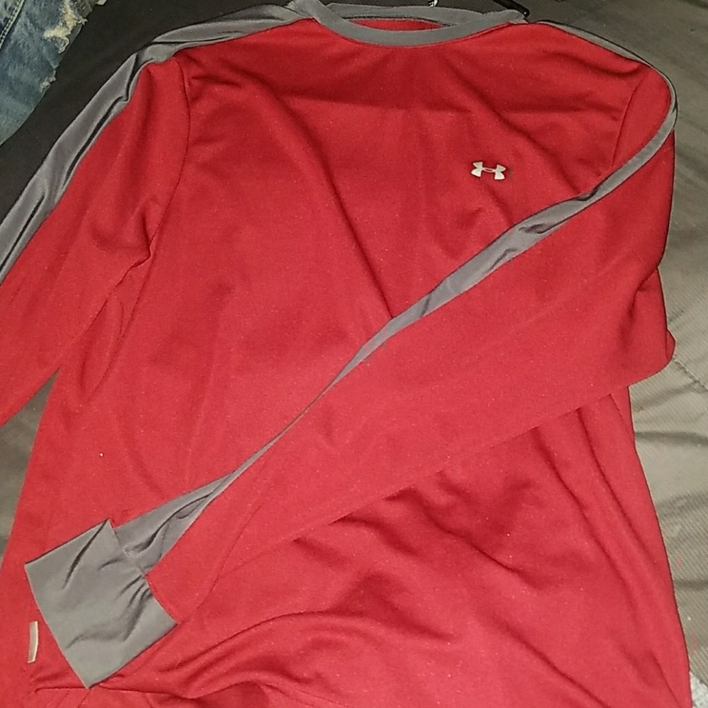 Mens Under Armour shirt