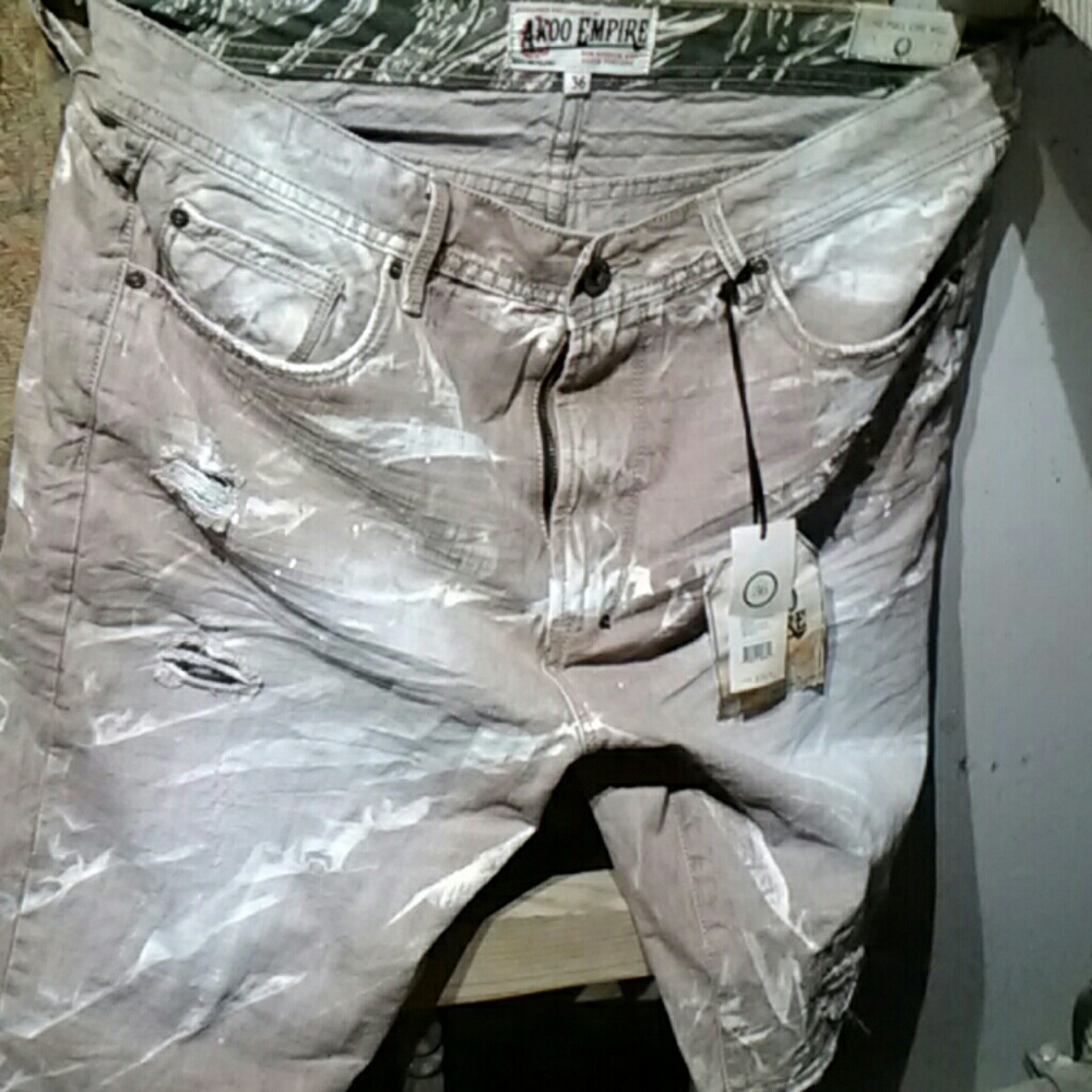 Akoo Empire shorts