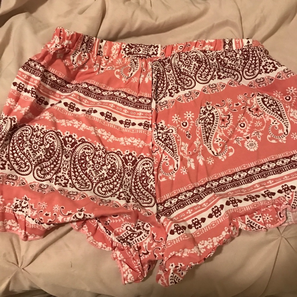 Super cute Charlotte Russe shorts! - Picture 2 of 3