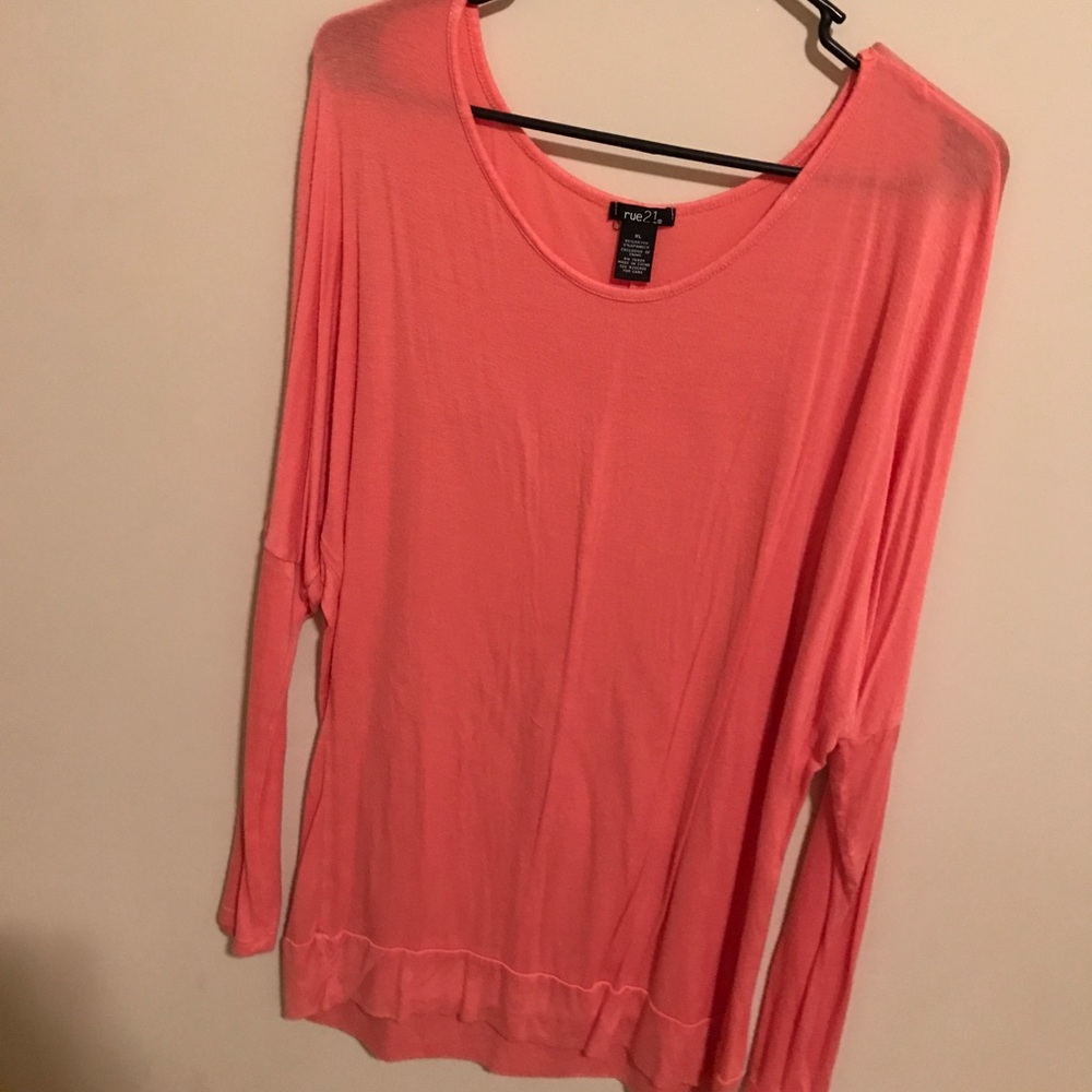 Peachy colored long sleeved top!