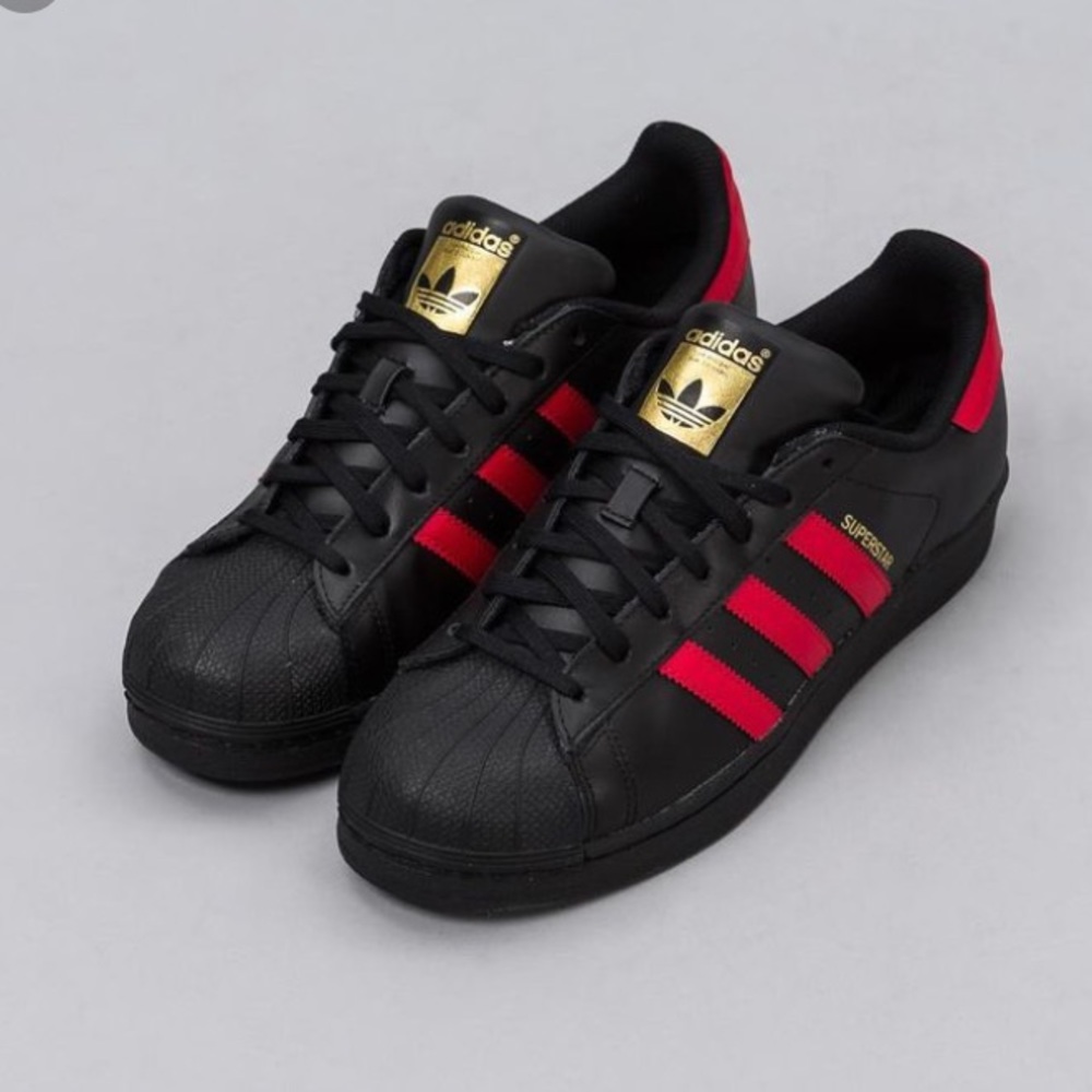 Adidas Superstar