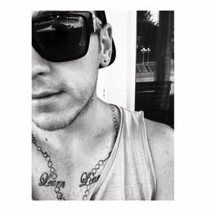 Meet your Posher, Logan