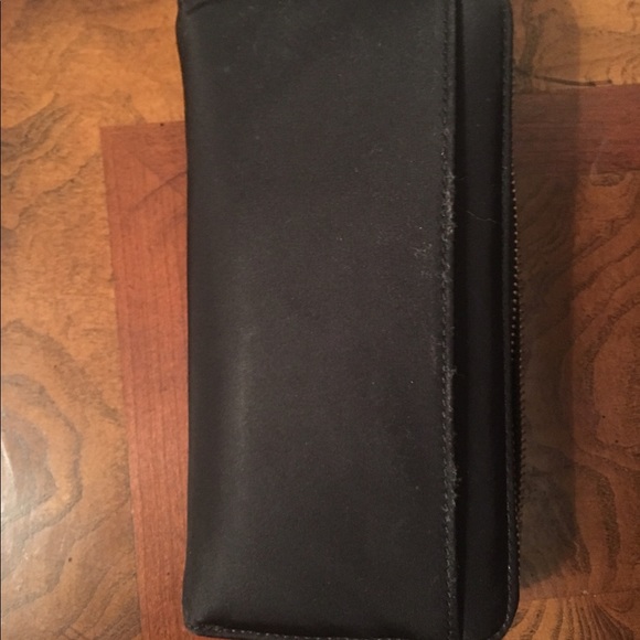 Black Kate Spade Wallet. - Picture 3 of 4