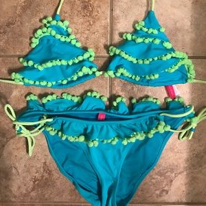 VS bikini! Size small...great condition!!!!