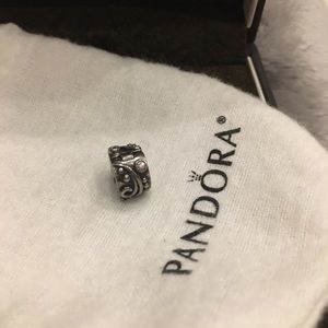 Authentic Pandora clip