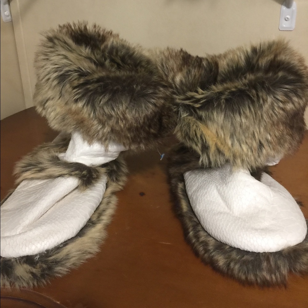 Women's slippers
