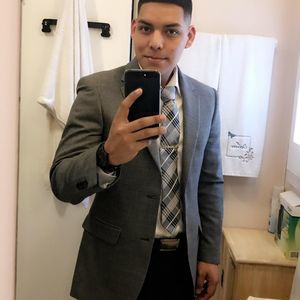 Meet your Posher, Josue emanuel