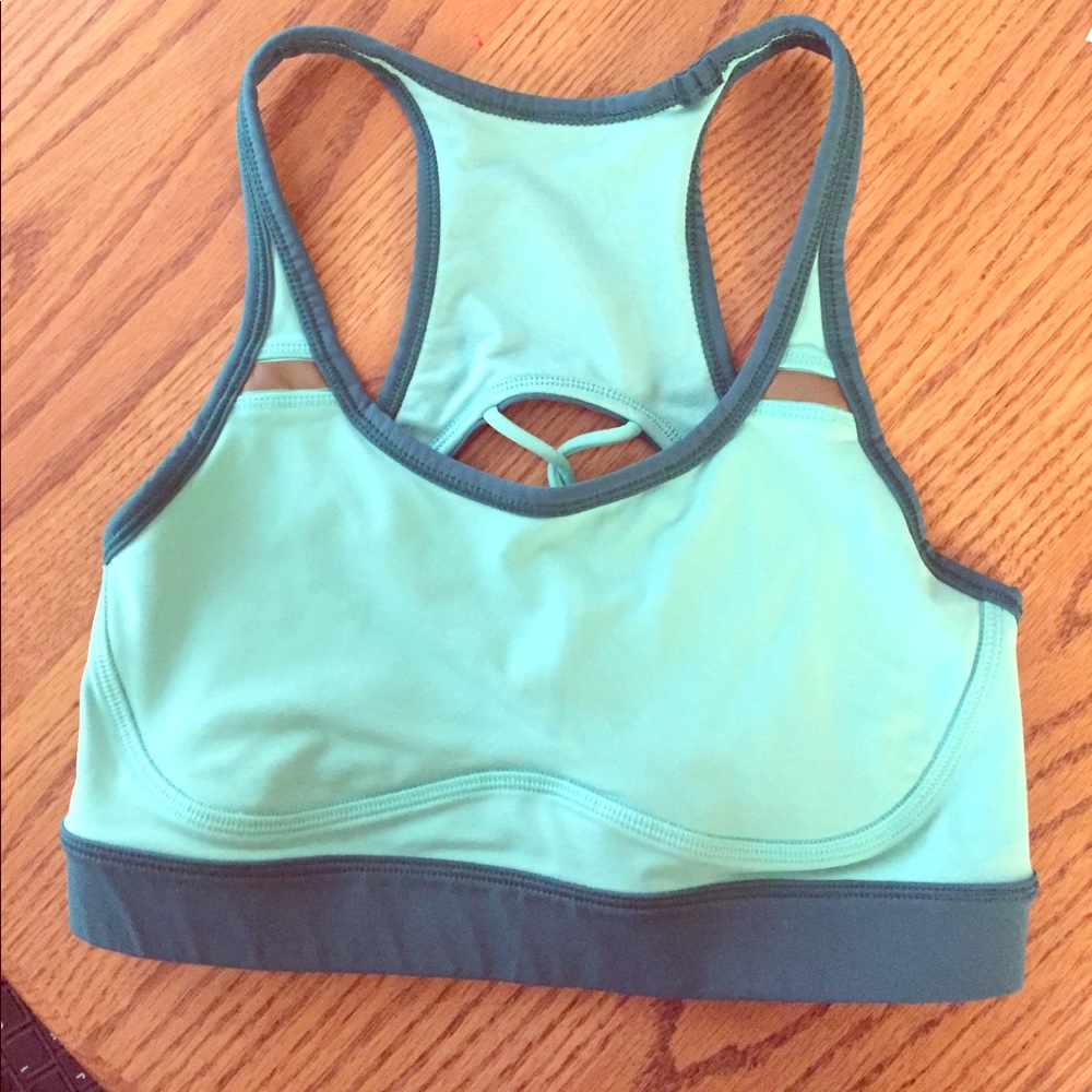 Lululemon Sweaty or not sports bra size 4