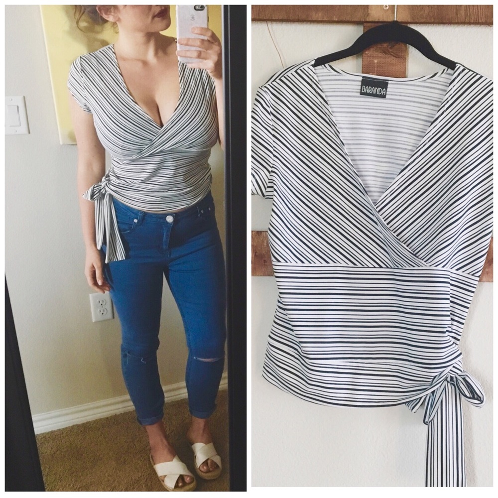 Striped tie crop top🌻