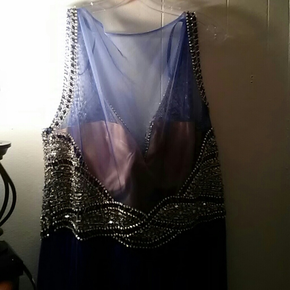 Prom dress - Picture 3 of 4