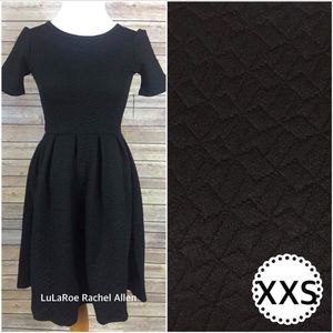 XXS Amelia * RESERVED TRADE for @lorenamarie03 *