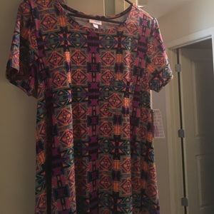 NWT Carly cute Aztec like print