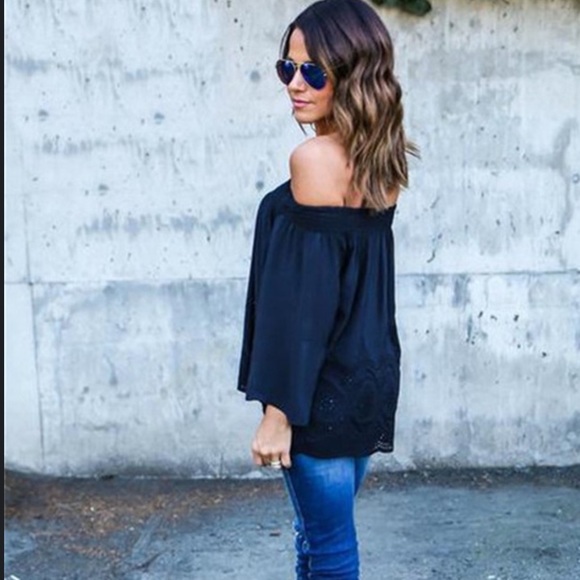 Off Shoulder Top🎀Navy Available - Picture 6 of 7