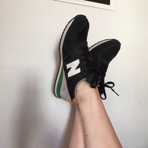 New Balance 420 sneakers