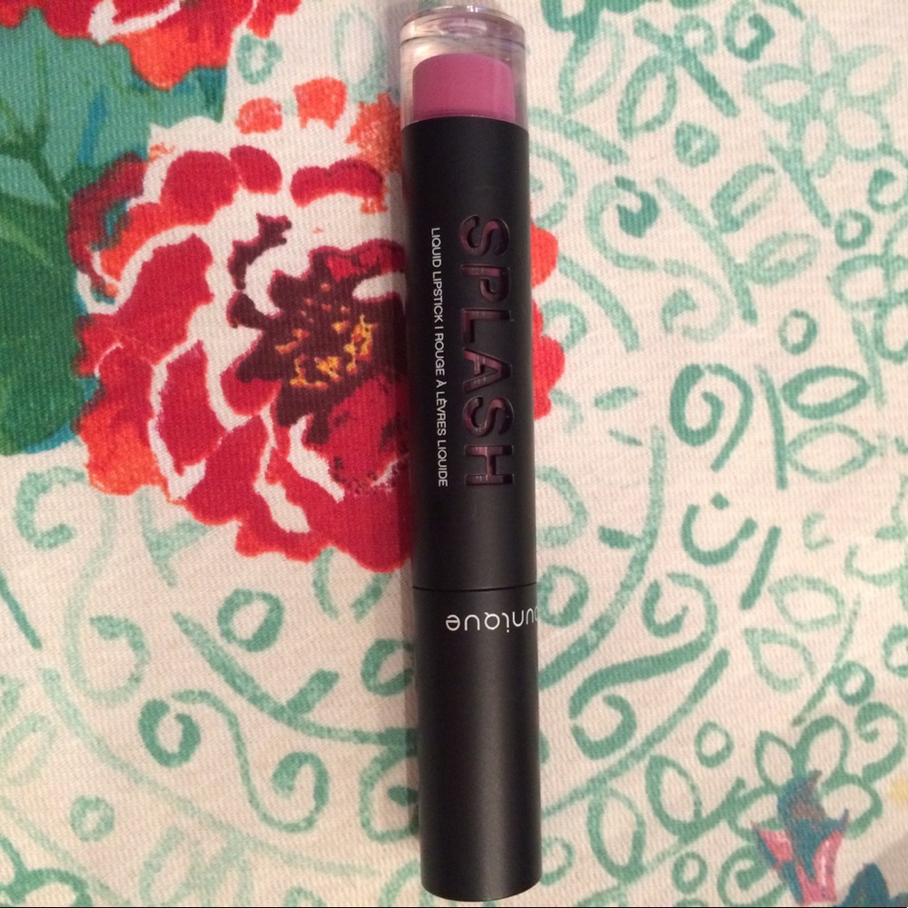 Younique Splash Liquid Lipstick Sentimental