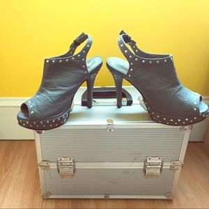 Studded platform sandals 🔥🔥