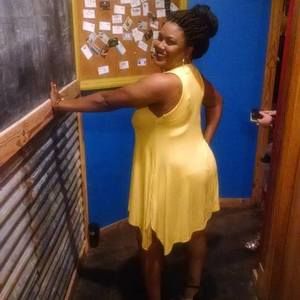 Meet your Posher, Latoya