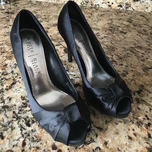 Shoes from the white and black house market.