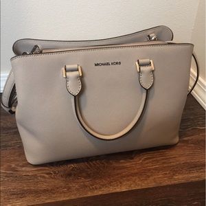 MICHAEL Michael Kors Savannah Large Satchel