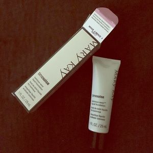 NIB Mary Kay foundation - Bronze 4