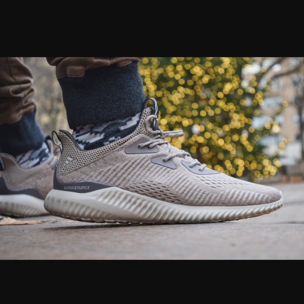 MENS Adidas Alpha Bounce Sneakers