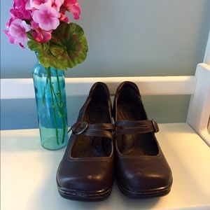 Women's BOC Born Mary Jane Clogs comfort shoe