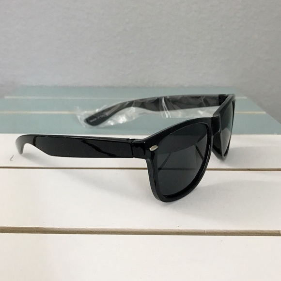 Wayfarer Kids Sunglasses - Picture 6 of 7