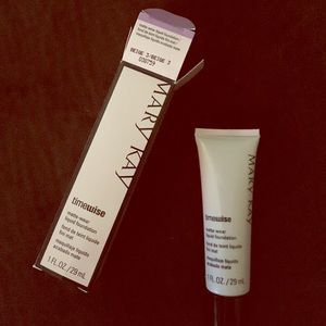 NIB Mary Kay foundation - Beige 3