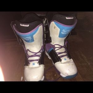 D.C. Snowboarding boots