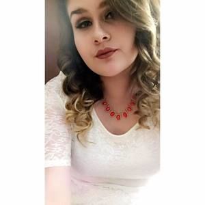 Meet your Posher, Selena