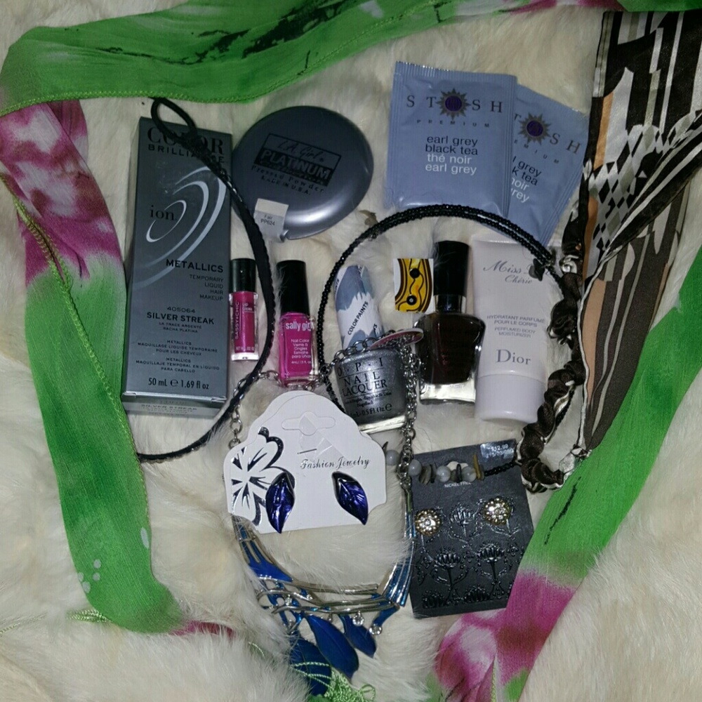 FREE GIFTS