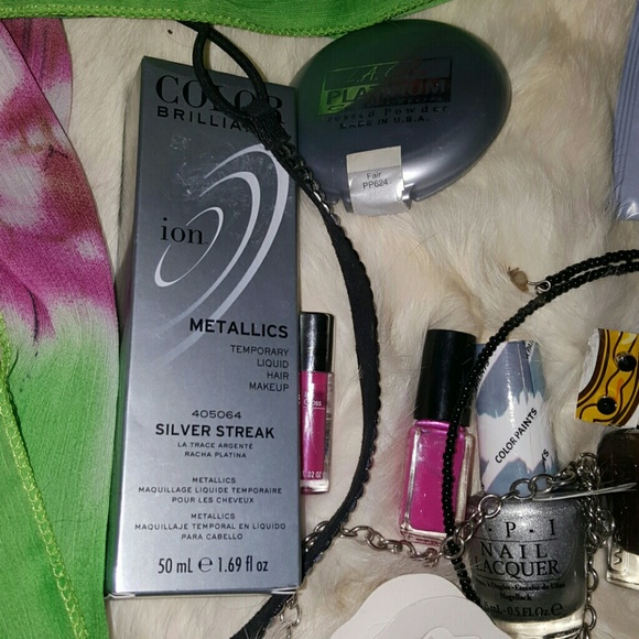 FREE GIFTS - Picture 3 of 4