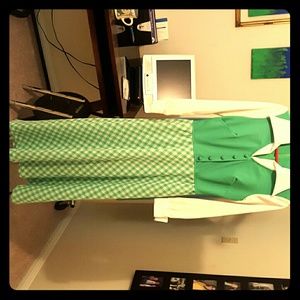 "Carol Brady" favorite green and white maxi dress