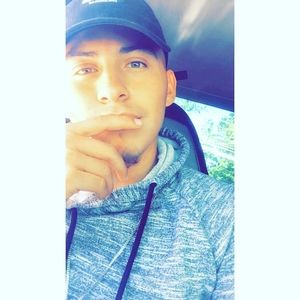 Meet your Posher, Omar