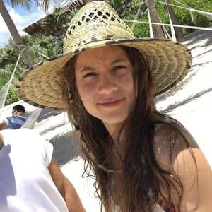 Meet your Posher, Vanessa